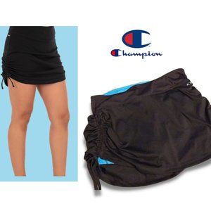Athleisure wear tennis skirt/skort. Ruched sides.